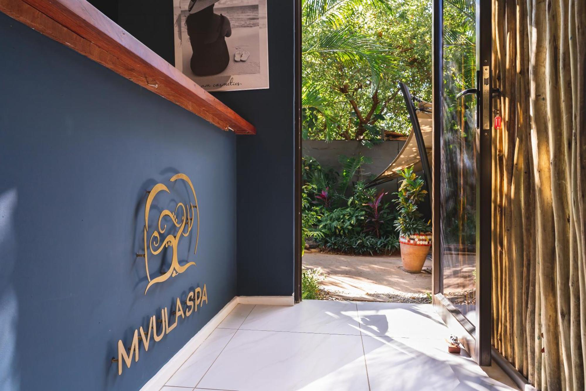 Shongwe Oasis Hotell Victoria Falls Eksteriør bilde